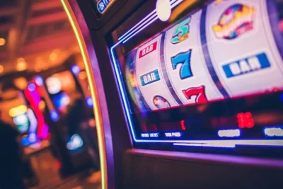 Wo kann ich Spielautomaten für Geld finden 🎰 | 💸